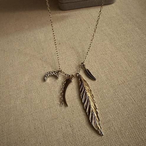 American Eagle Vintage  Long chain with silver feather, crystal moon, and horn