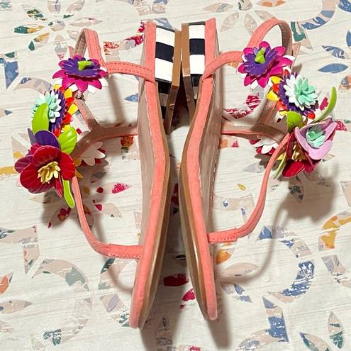 Betsey Johnson NWOB  Esmee Floral Flat Sandals size 7