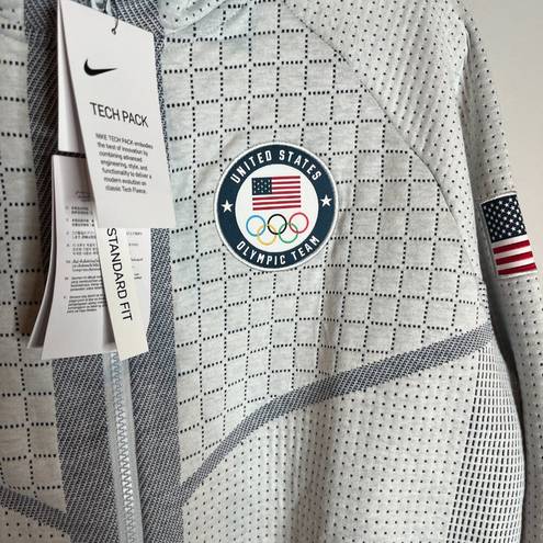 Nike NWT Team USA  Women's Media Day Tech Pack Fleece Engineered Full-Zip Hoodie