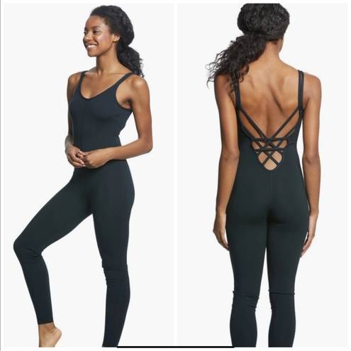 One Piece Everyday Yoga W Radiant Strappy Black  Size Large