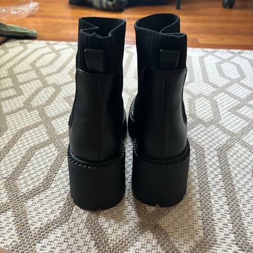 Madden Girl Black Chunky Lug Sole Black Heeled Ankle Trash Boots Size 7