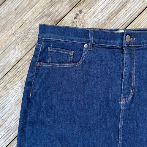 The Loft  Outlet Dark Wash Denim Jean Mini Skirt Size 12