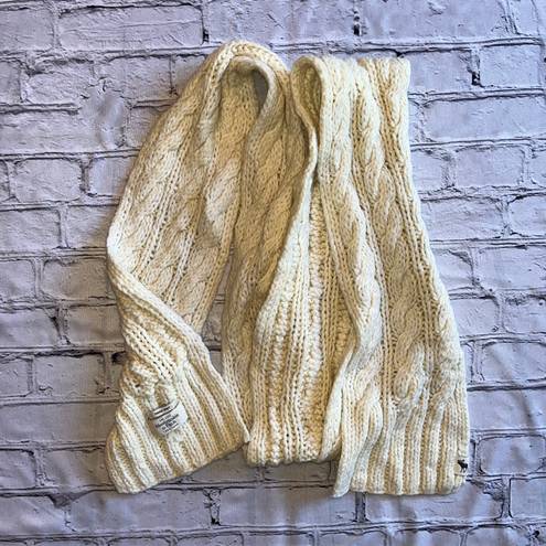 Abercrombie & Fitch  cable knit scarf ivory