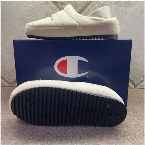 Champion  Mosey Natural Slipper, Size 8 by