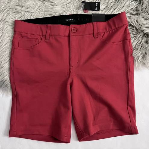 Torrid  Bermuda Bombshell Studio Luxe Ponte High-Rise Short NWT