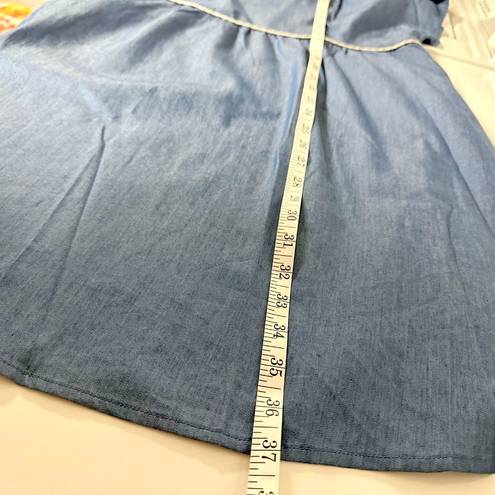 Davi & Dani *NWT*  Chambray Dress