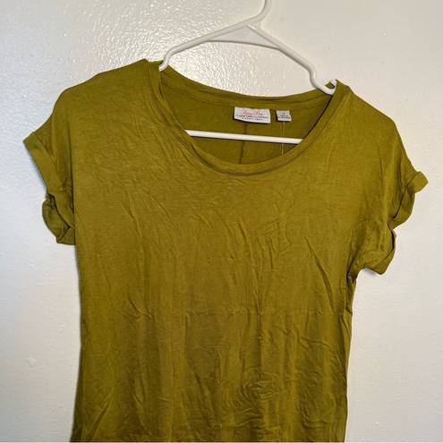 Sweet Pea  for NYC Stacy Frati T-Shirt Chartreuse Green Split Back