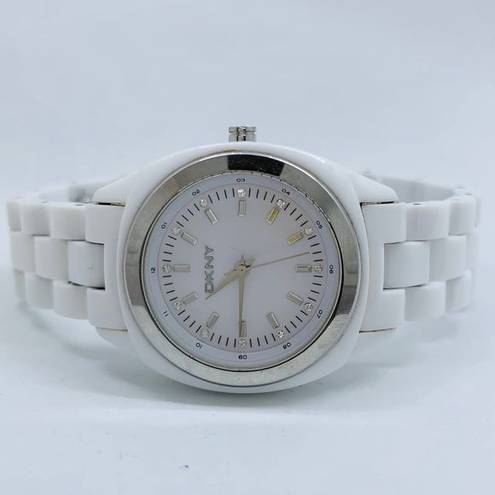 Relic DKNY NY-4925 Quartz Analog 31mm Women's Watch 5 Atm WR white plastic band 7”