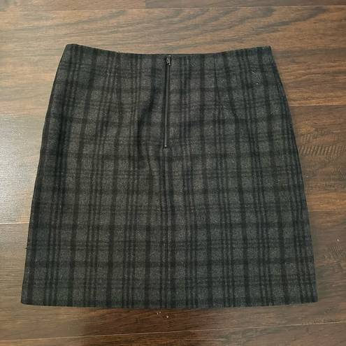 Katherine Barclay  black & gray plaid knit pencil skirt size 6