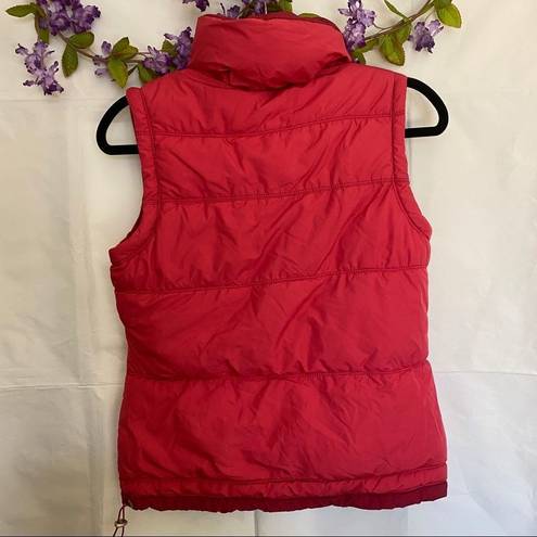 American Eagle  puffer vest,