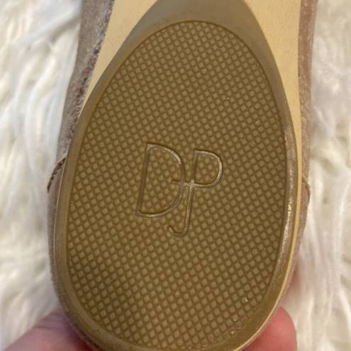 Donald Pliner  Shoes size 7M brand new please see all photos golden color