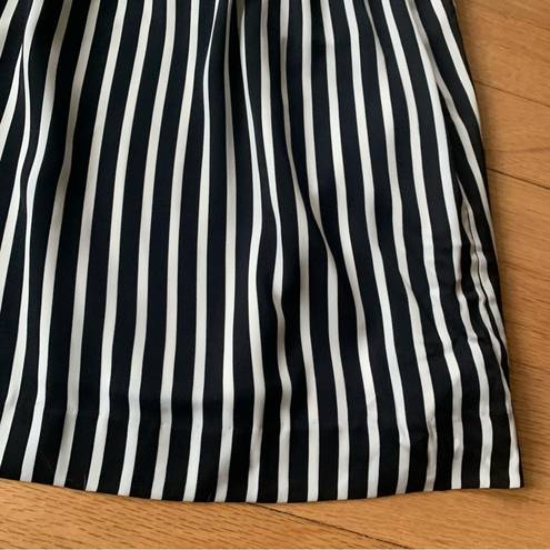 J.Crew  Mercantile High Waisted Black and White Striped Pleated Skirt Size 0