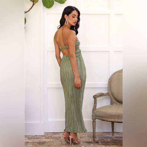 Hello Molly NEW  WEARING THIS TONIGHT PLISSE
STRAPLESS MAXI DRESS in SAGE