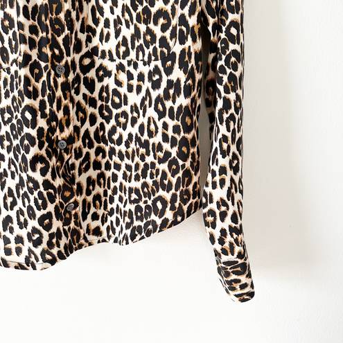 Equipment Femme Slim Signature Leopard Printed Button Down Silk Shirt Medium