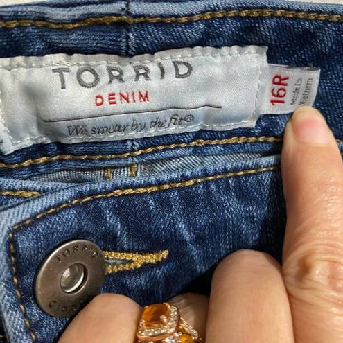 Torrid  Relaxed Bootcut Mid Rise Jeans Sz 16R