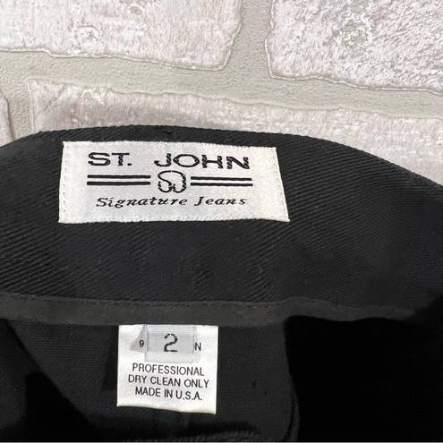 St. John  Signature High Rise Straight Leg Jeans in Black Size 2