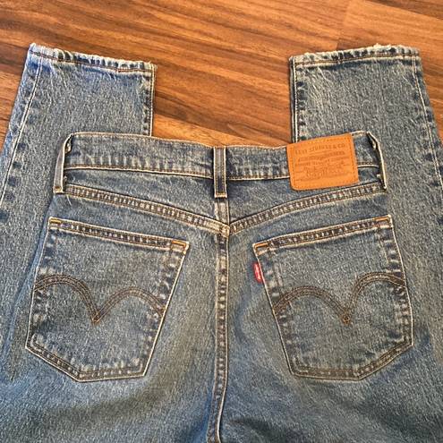 Levi’s Wedgie Ankle Jean