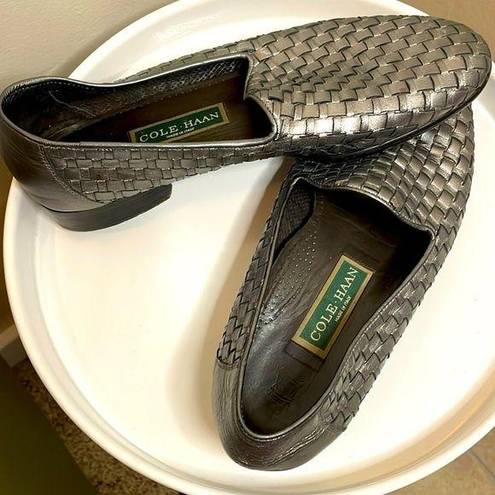 Barney’s New York Cole Haan Italian Black Woven Women’s Loafers size 10