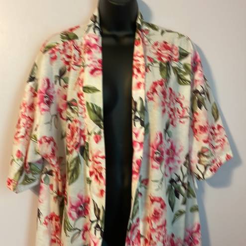 Show Me Your Mumu Brie Short Garden of Bloom Floral Kimono Robe One Size