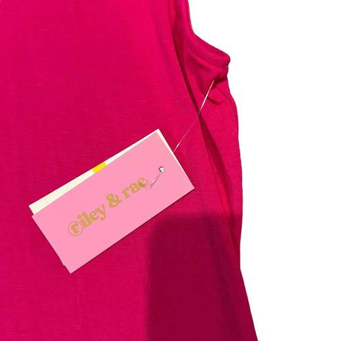 Harper NWT Riley & Rae Women's Pink Sleeveless   Solid Turtleneck Top Size Medium