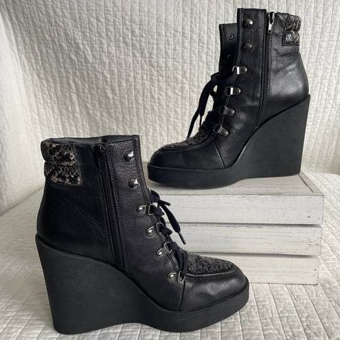 Jessica Simpson Maelyn Lace-Up Platform Wedge Boot / Size 9