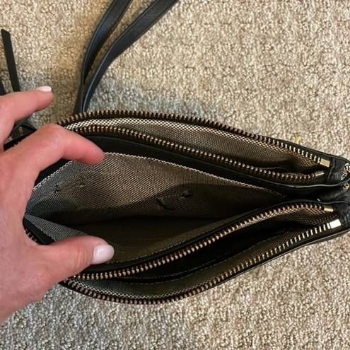 Vince Camuto  Black Leather Double Zipper Pocket Crossbody Purse Handbag