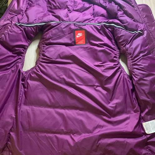 Nike  Hooded Duck Down Puffer Vest Size Small!