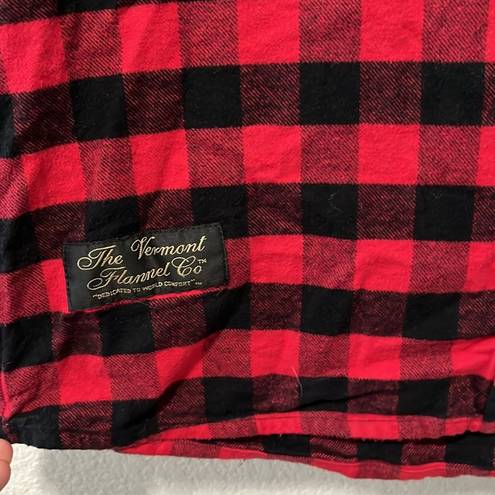 Krass&co THE VERMONT FLANNEL  Women's Classic Red Buffalo Flannel Shirt, Size S