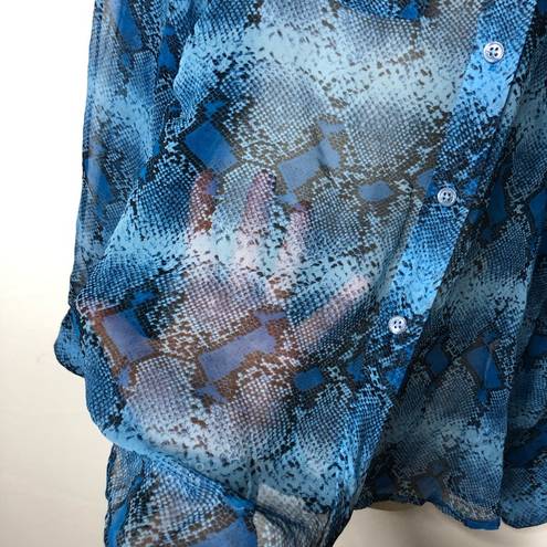 Equipment  Femme blue snake print 100% silk button down blouse size S