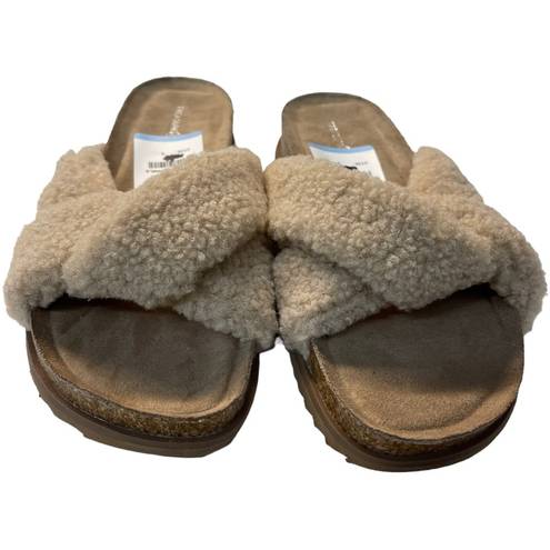 Treasure & Bond  Davina Cream Faux Sherpa Open Toe Slip On Sandals Size 6