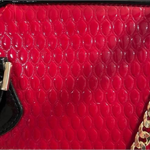 Aura Red Patent Leather Bag