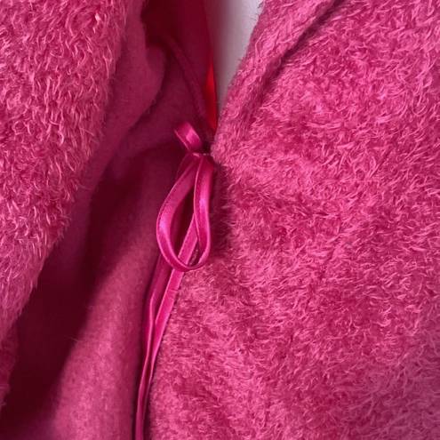 Delicates 𝅺 Raspberry Fuzzy Short Robe Size Small