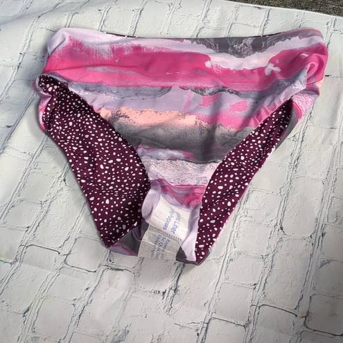 Nike  reversible swim bottoms size medium