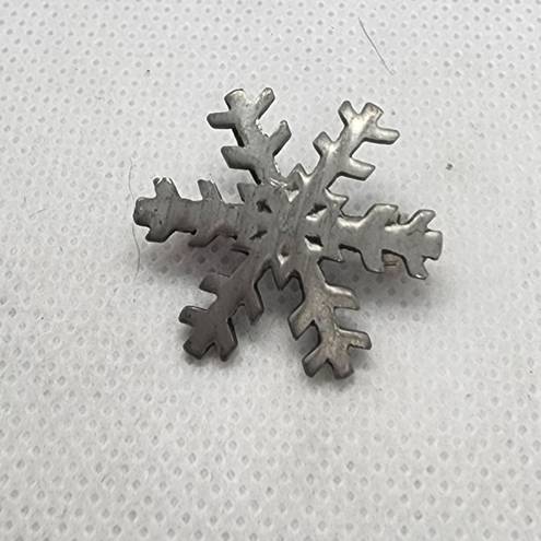 Krass&co Vintage AJR . Pewter Snowflake Brooch