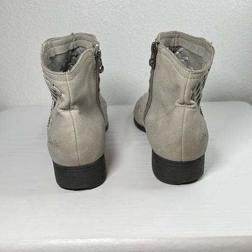 blowfish  Malibu Gray Weaved Suede Booties Size 9