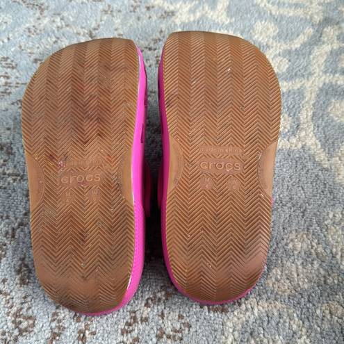 Crocs  Retro Classic Clog Hot Pink Size 6