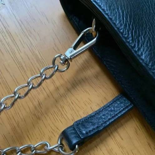 DKNY  Authentic Black Leather Chain-Link Clutch Purse Bag, Medium.