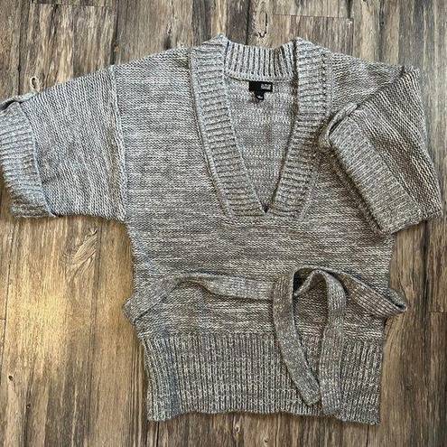 . Grey Silver White Sparkle Blend Folded Short Sleeve Knit Sweater L ana