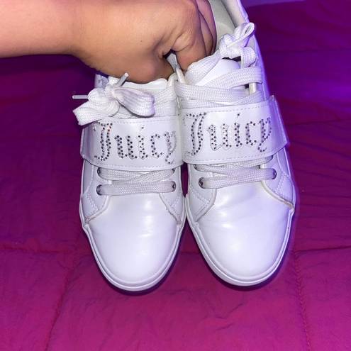 Juicy Couture Y2K white  rhinestone strap lace up sneakers