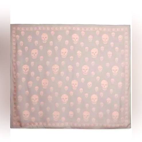 Alexander McQueen Rare sold out  Muted Skull Silk Chiffon Scarf Gray/Pink