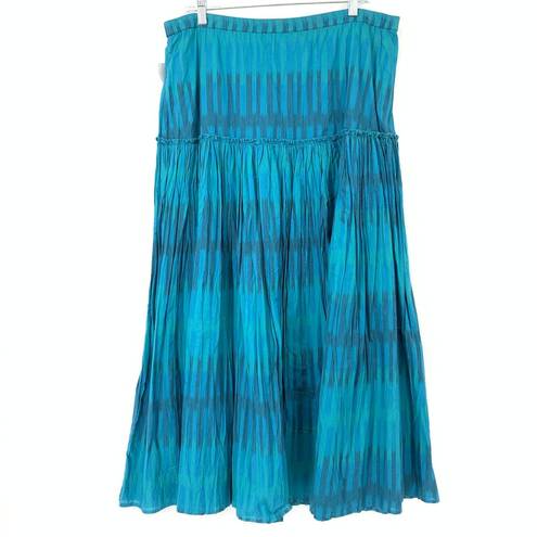 Coldwater Creek  Women's Size Large Pull On Broomstick Maxi Skirt Ikat Blue