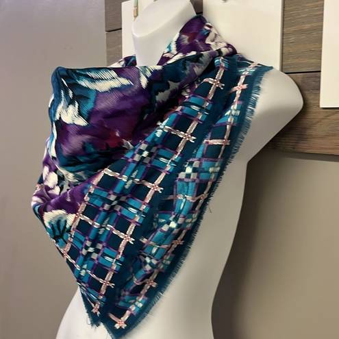 Oscar de la Renta  Beautiful Teal, Purple Square Wool Floral Fashion Scarf