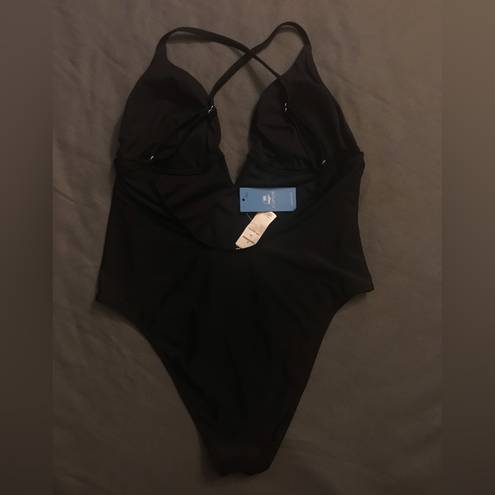 Cupshe NWT  Deep V Neck Swimsuit