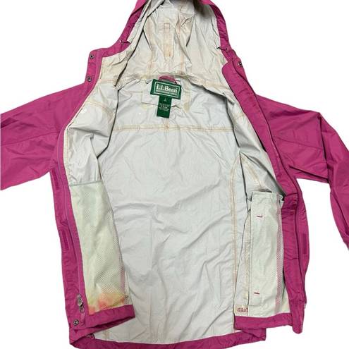 L.L.Bean  trail model Rain Jacket Women Size Medium Fuchsia Waterproof Lightweight