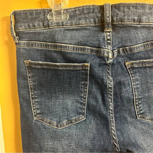 Pistola  ladies dark wash distressed cropped designer denim size 29