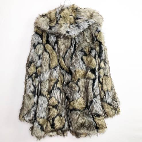 Fillinuo faux fur hooded coat Size undefined