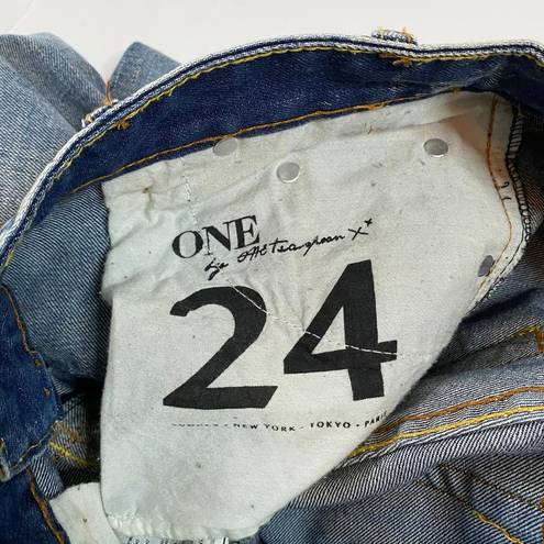 One Teaspoon  Trashed Freebirds Distressed Skinny Jeans Size 24