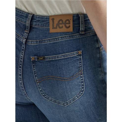 Lee  Women's Heritage High Rise Flare Jean with Raw Hem Size 16M NWT