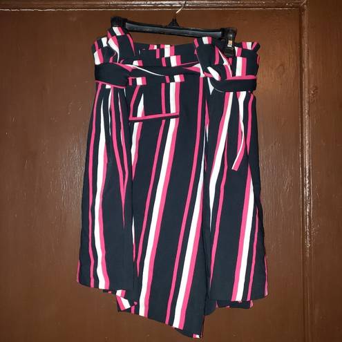 Torrid  black self tie mid stripe short size 24 nwt