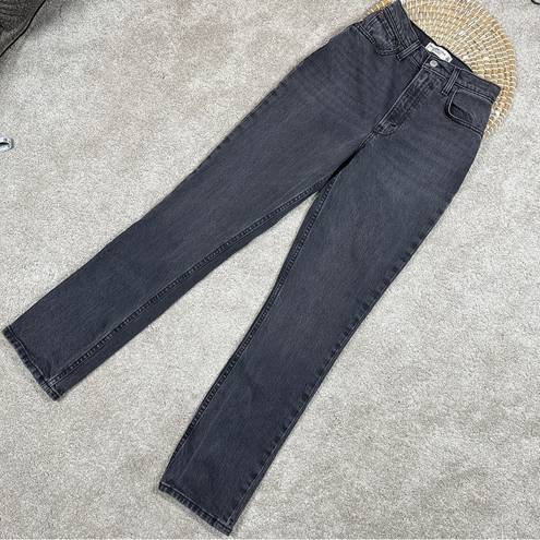 Abercrombie & Fitch  Curve Love Ultra High Rise 90s Straight Jean Black Size 23